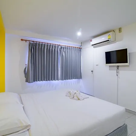 Blue Moon Hotel